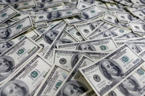 Exclusive: U.S. may give banks bonus points for low-income lending amid coronavirus crisis – source