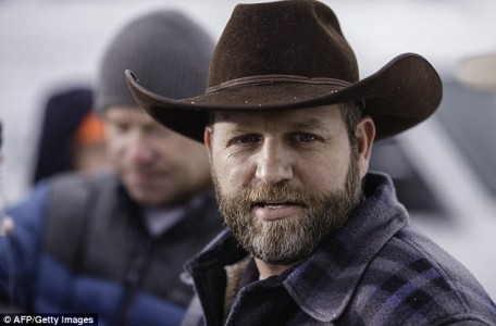BREAKING NEWS: Oregon militia member is shot dead as routine traffic stop escalates into shoot-out with the FBI that ends with leader Ammon Bundy arrested and his brother Ryan wounded