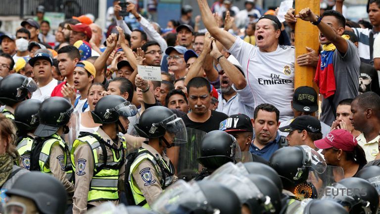Venezuela protests mark challenge to Nicolas Maduro