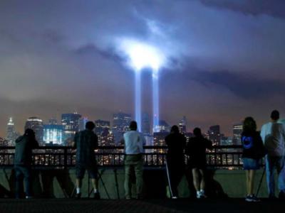 9-11-tribute-in-lights-nyc-Reuters-640x480