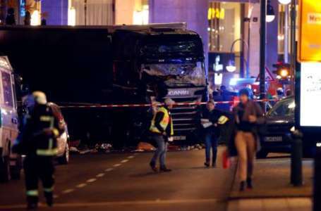 Truck plows into crowd at Berlin Christmas market, nine dead