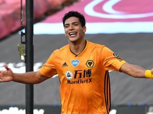 Transfer news LIVE: Man United poised to sign Raul Jimenez as Jadon Sancho agreement nears, Arsenal offered £9m Coutinho deal