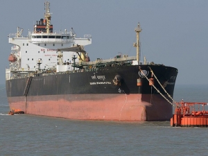 India Bans Chinese Ships from Trading its Petroleum Products
