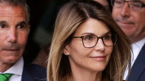 Lori Loughlin’s sentence is a ‘great outcome’ for her, legal expert says: ‘She should thank her lucky stars’