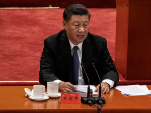 China’s Xi Jinping Scolds U.S. to Avoid ‘Cold War’ and ‘Arrogant Isolation’ at Davos