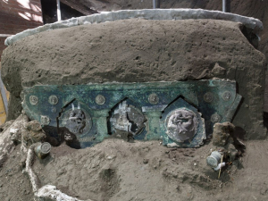 Archeologists Find Intact Ceremonial Chariot Near Pompeii