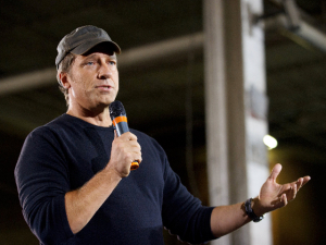 Mike Rowe Scolds Democrats: Profoundly Unfair to Make ‘Taxpayers Pay the Tuition of Those Who Wish to Attend a University’