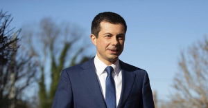 Buttigieg: ‘Of Course, We Can’ ‘Execute a Transition’ to EVs by 2035 –