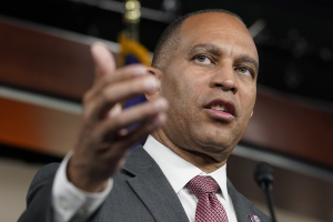 How a secret meeting put Hakeem Jeffries on track to replace Pelosi