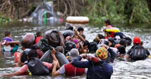 Migrants Travel to U.S. Border to Find Jobs, Flee Crime Despite Asylum Rules