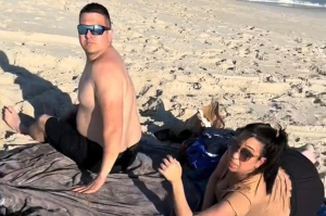 Pregnant wife catches husband cozying up with another woman on beach: ‘15 years we were together!’