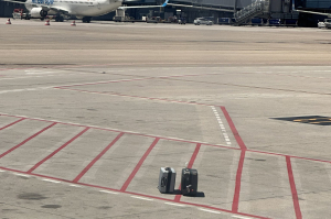 Horrified passenger spots his suitcases left on tarmac before takeoff: ‘I can’t handle this’